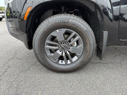 New 2026 Nissan Frontier SV w/ SV Convenience Package image 9