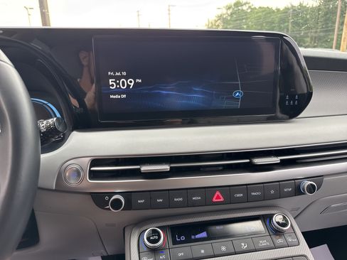 Certified 2025 Hyundai Palisade SEL AWD/4WD image 25