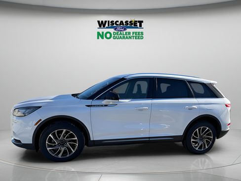Used 2021 Lincoln Corsair AWD w/ Equipment Group 101A image 2