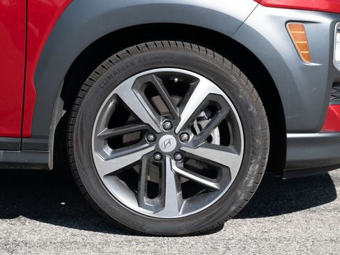 Used 2021 Hyundai Kona Ultimate image 11