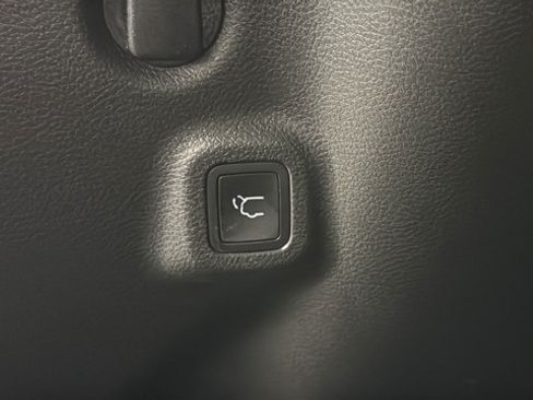 Used 2022 Jeep Compass Trailhawk w/ Trailhawk Elite Group AWD/4WD image 28
