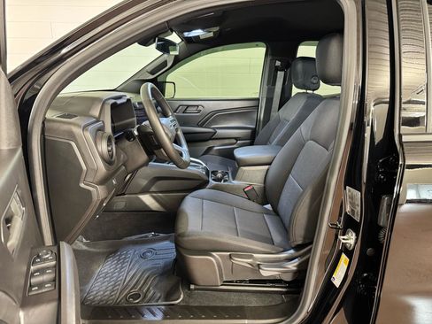 Used 2024 Chevrolet Colorado Trail Boss w/ Advanced Trailering Package image 13