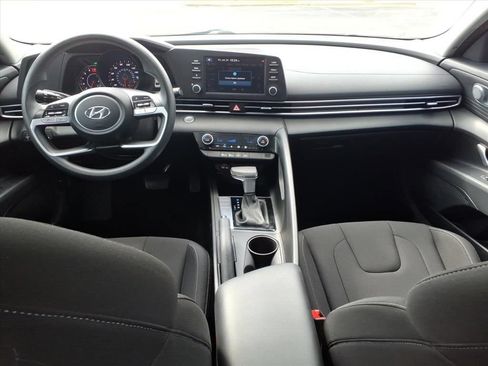 Used 2023 Hyundai Elantra SEL w/ Cargo Package FWD image 23