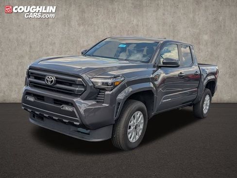 Used 2024 Toyota Tacoma SR5 AWD/4WD image 2