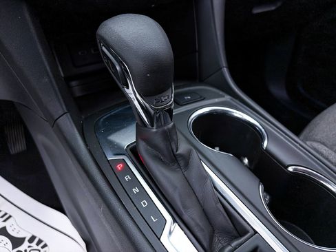 Used 2022 Chevrolet Equinox LT image 19