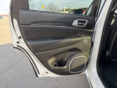 Used 2020 Jeep Grand Cherokee Summit w/ Platinum Series Group image 15