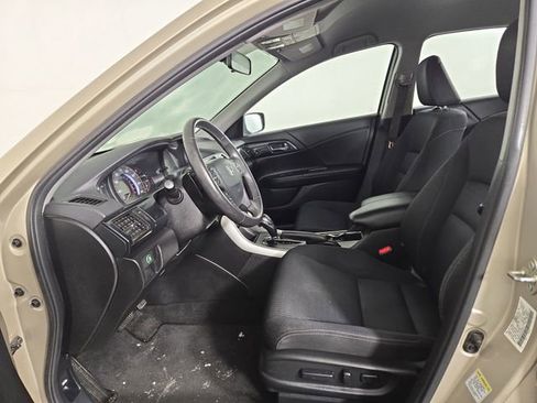 Used 2015 Honda Accord Sport image 12