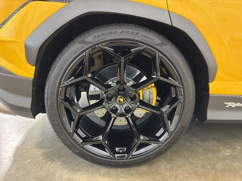 Used 2024 Lamborghini Urus Performante image 10