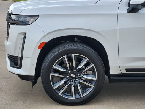 Used 2023 Cadillac Escalade Sport Platinum w/ LPO, Floor Liner Package image 28