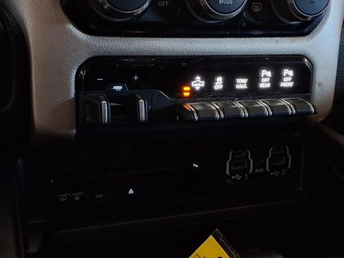 Used 2019 RAM 1500 Laramie image 23