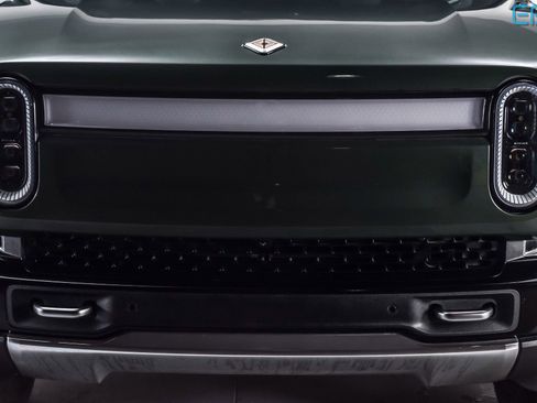 Used 2023 Rivian R1T Adventure image 7