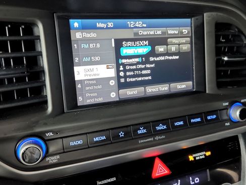 Used 2020 Hyundai Elantra SEL w/ Cargo Package (C1) FWD image 17