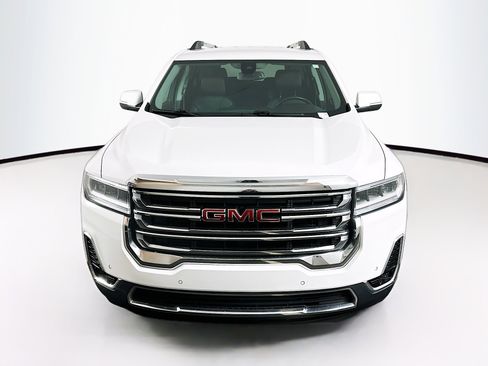 Used 2023 GMC Acadia SLT image 2