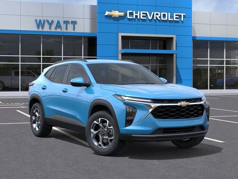 New 2026 Chevrolet Trax LT w/ Driver Confidence Package image 8