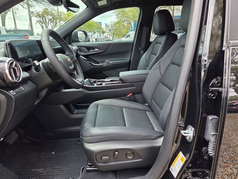 New 2026 Chevrolet Equinox LT w/ Convenience Package II AWD/4WD image 14