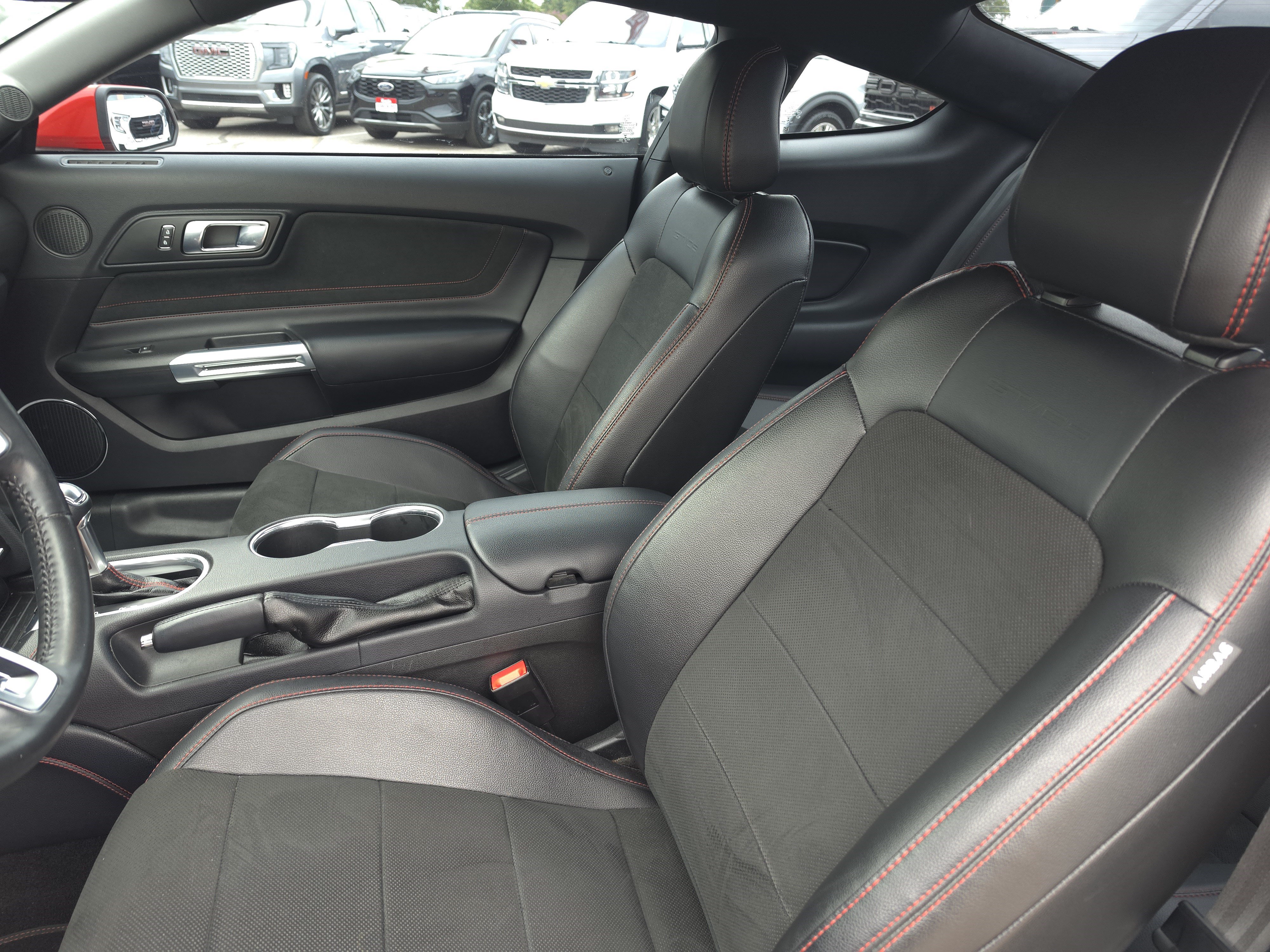 Certified 2019 Ford Mustang GT Premium w/ Equipment Group 401A RWD image 16