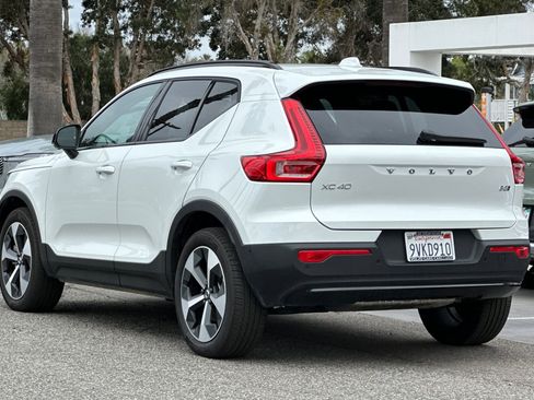 Used 2026 Volvo XC40 B5 Plus w/ Climate Package image 6