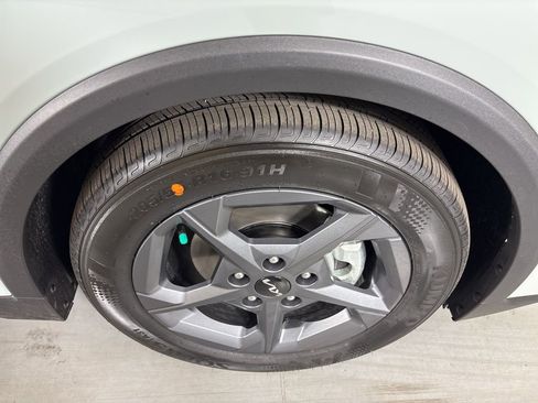 New 2026 Kia K4 LXS image 11