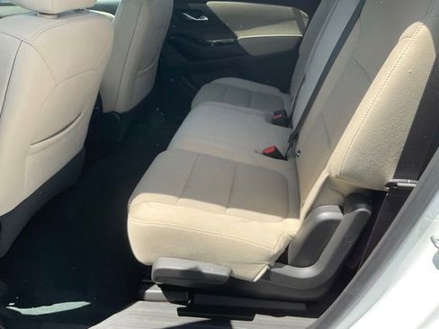 Certified 2023 Chevrolet Traverse LS FWD image 18