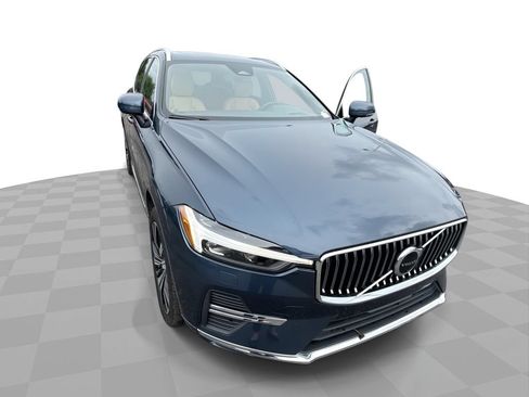 Used 2023 Volvo XC60 B5 Ultimate w/ Climate Package FWD image 1
