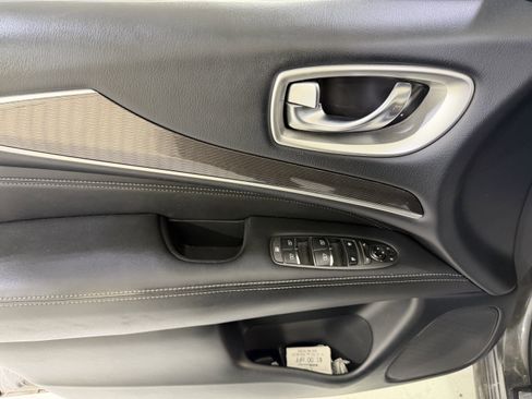 Used 2019 INFINITI QX60 Pure image 16