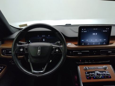 Used 2020 Lincoln Aviator Reserve w/ Equipment Group 201A RWD image 22