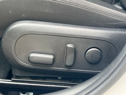 Used 2024 Hyundai Kona SEL FWD image 24
