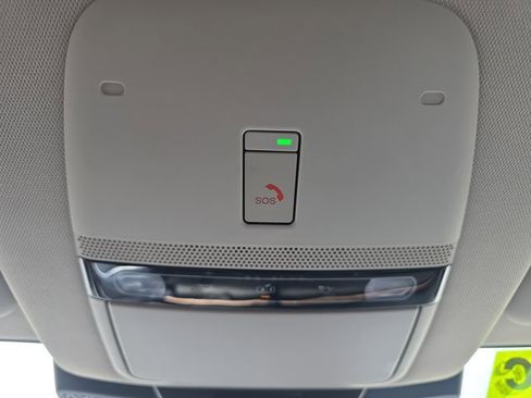 Certified 2025 Nissan Ariya FWD image 16