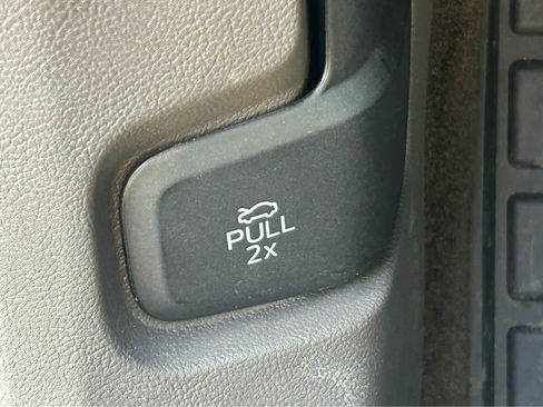 Used 2023 Lincoln Corsair FWD w/ Equipment Group 101A image 25