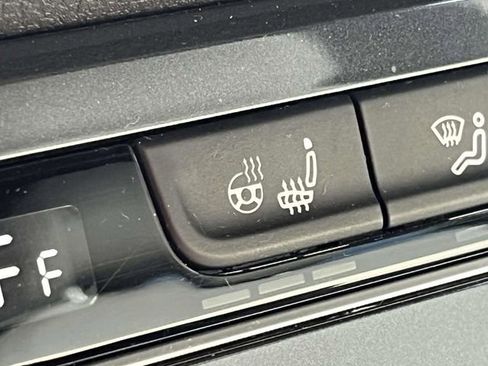 Used 2020 Volkswagen Tiguan SEL Premium R-Line w/ 3rd Row Seat Package image 25