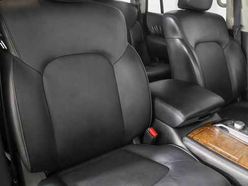 Used 2021 Nissan Armada SL w/ Captain's Chairs Package AWD/4WD image 49