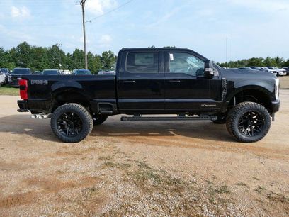New 2026 Ford F250 Lariat w/ Black Appearance Package