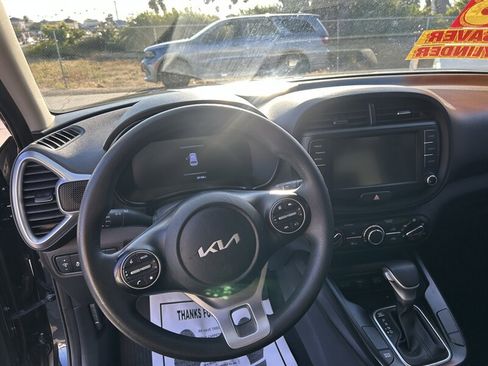 Used 2023 Kia Soul LX image 20