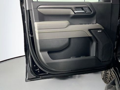 Used 2026 Chevrolet Silverado 1500 ZR2 image 18