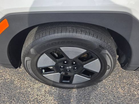 Certified 2026 Hyundai Santa Fe SEL FWD image 18