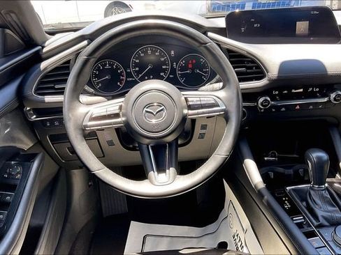 Used 2023 MAZDA MAZDA3 Hatchback w/Premium Plus Pkg AWD/4WD image 5
