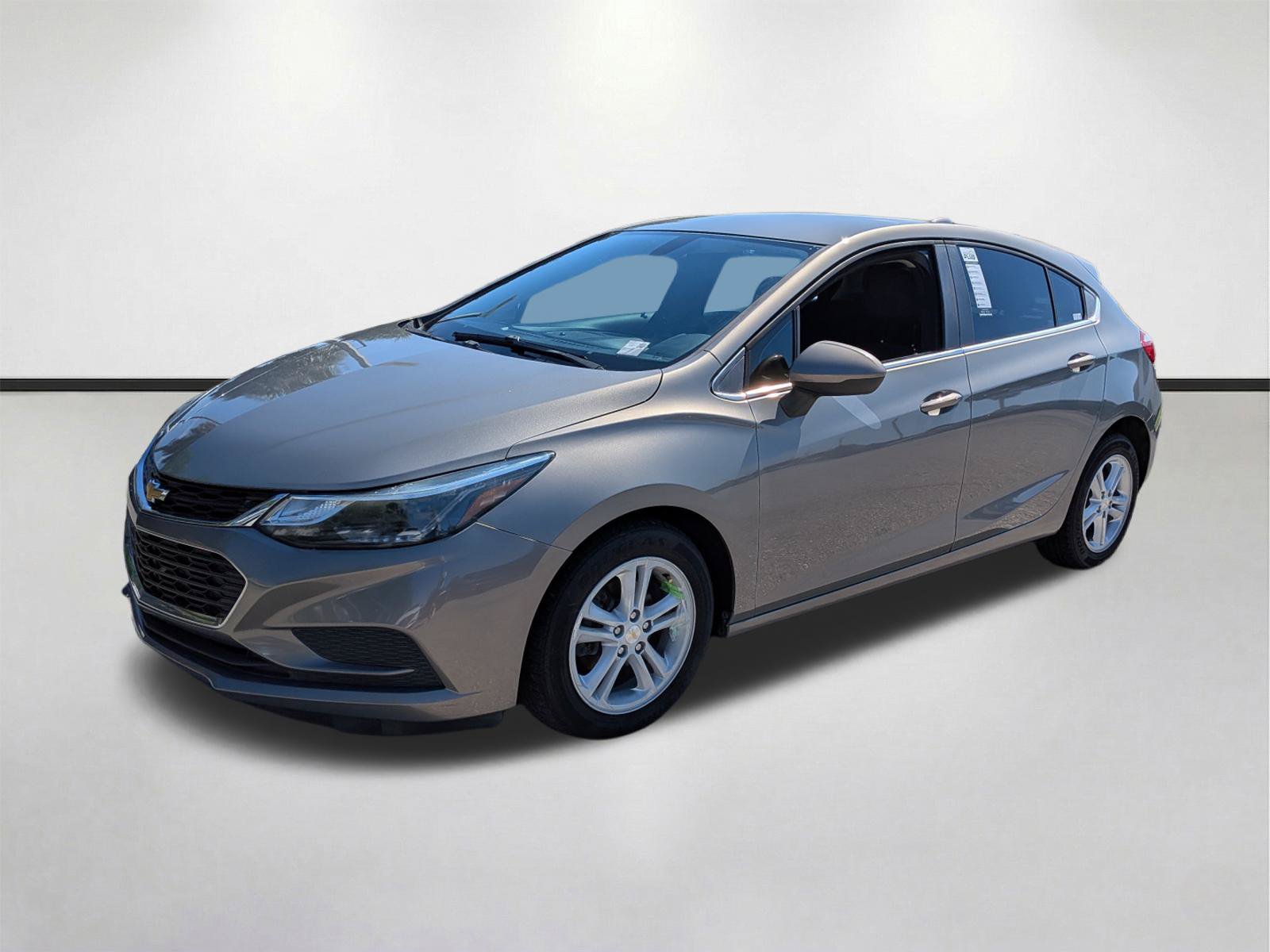 Used 2018 Chevrolet Cruze LT w/ Convenience Package FWD image 8