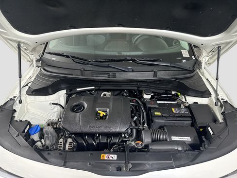 Used 2025 Kia Soul LX w/ LX Technology Package FWD image 33