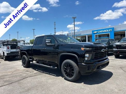 New 2026 Chevrolet Silverado 2500 Custom w/ Custom Value Package AWD/4WD image 1