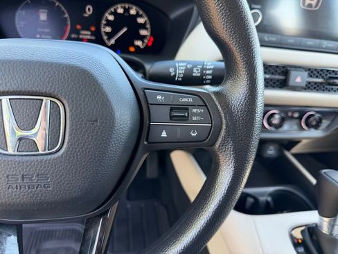 Certified 2024 Honda HR-V LX image 17