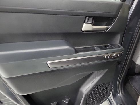 Used 2024 Toyota Tacoma TRD Off-Road image 10