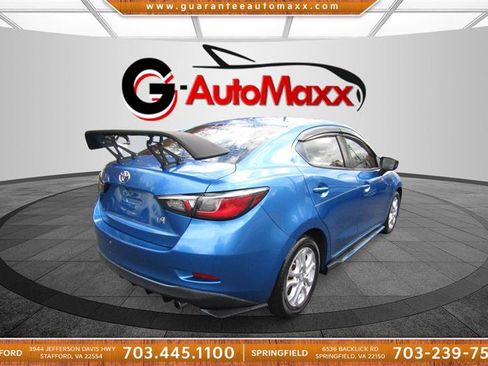 Used 2017 Toyota Yaris iA image 5