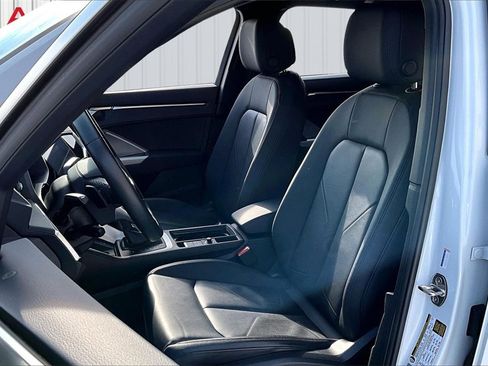 Used 2024 Audi Q3 2.0T Premium Plus w/ Premium Plus Package image 21