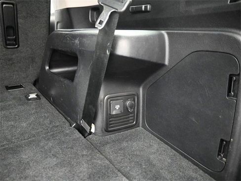 Used 2016 Toyota 4Runner SR5 image 37