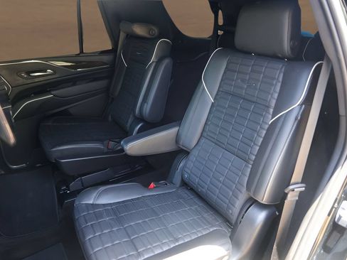 Certified 2023 Cadillac Escalade Premium Luxury Platinum AWD/4WD image 25