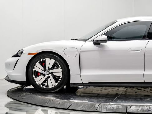 Used 2023 Porsche Taycan 4S AWD/4WD image 7