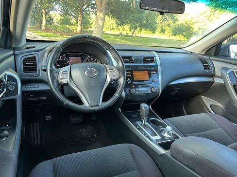 Used 2013 Nissan Altima 2.5 SV FWD image 13