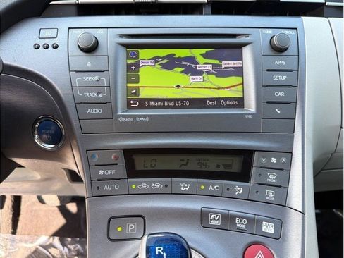 Used 2014 Toyota Prius Three FWD image 15