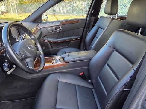 Used 2012 Mercedes-Benz E 350 4MATIC Sedan image 9