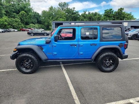 Used 2024 Jeep Wrangler Unlimited AWD/4WD image 7